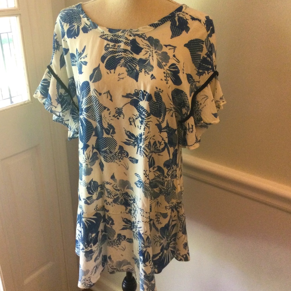 Anthropologie- Sam & Lavi Floral Flutter Dress. Size XS